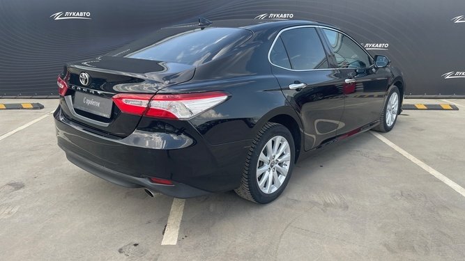 Camry, VIII (XV70)