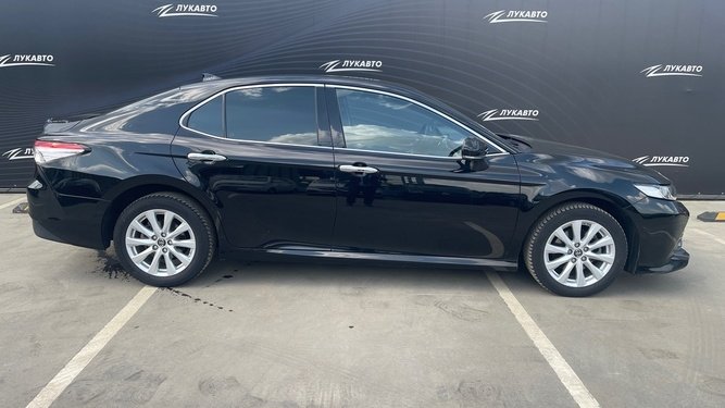 Camry, VIII (XV70)