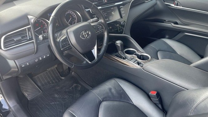 Camry, VIII (XV70)