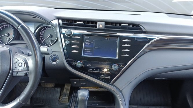 Camry, VIII (XV70)