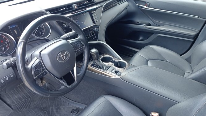 Camry, VIII (XV70)