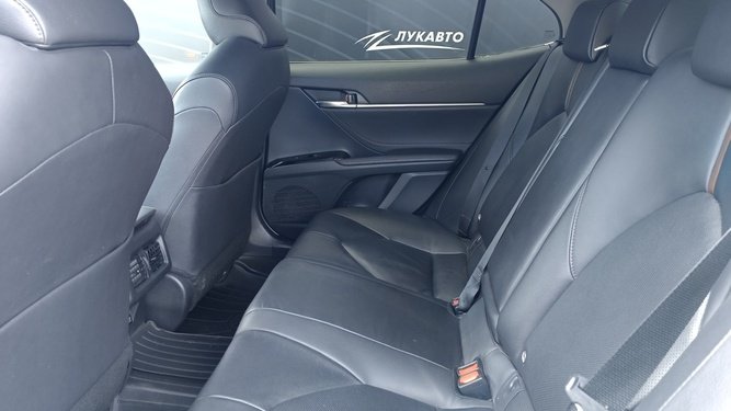 Camry, VIII (XV70)