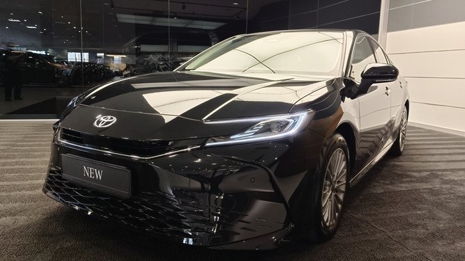 Camry, IX (XV80)