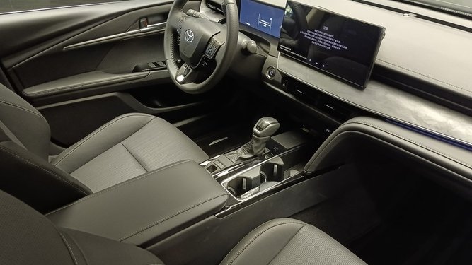 Camry, IX (XV80)