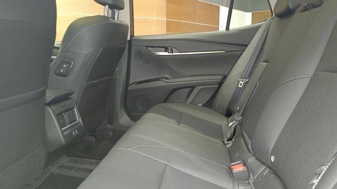 Camry, IX (XV80)
