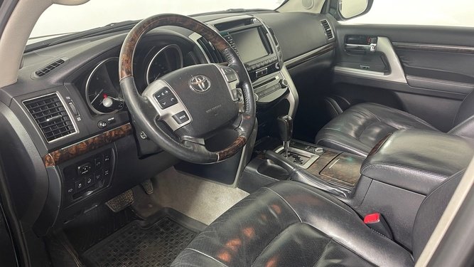 Land Cruiser, 200 Series