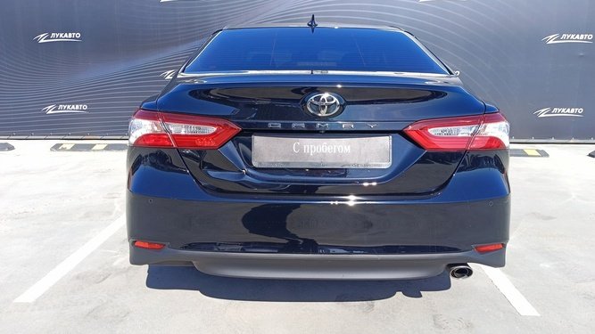 Camry, VIII (XV70)