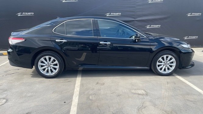 Camry, VIII (XV70)