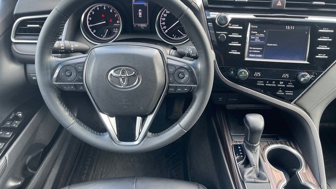 Camry, VIII (XV70)