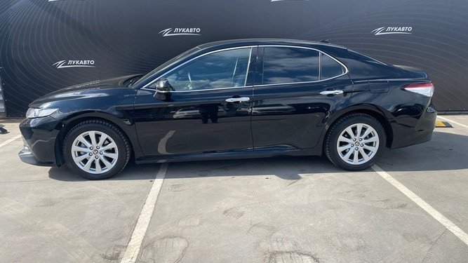 Camry, VIII (XV70)