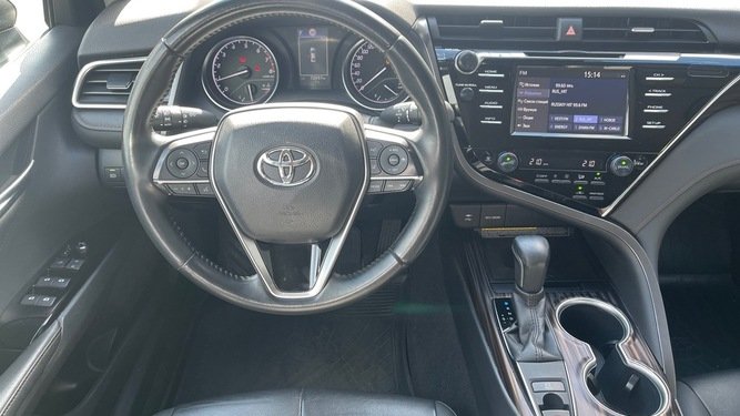 Camry, VIII (XV70)