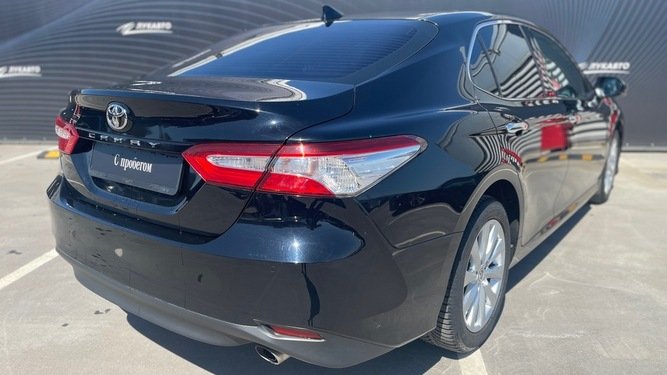 Camry, VIII (XV70)