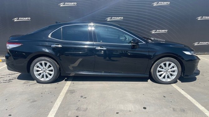 Camry, VIII (XV70)