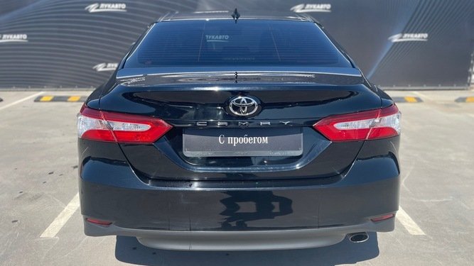 Camry, VIII (XV70)
