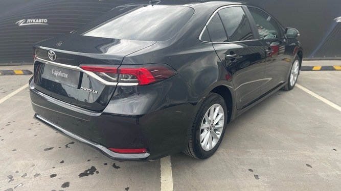 Corolla, XII (E210)