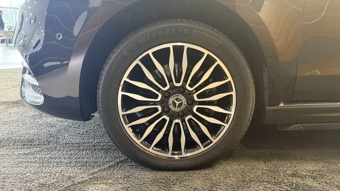 V 250 d