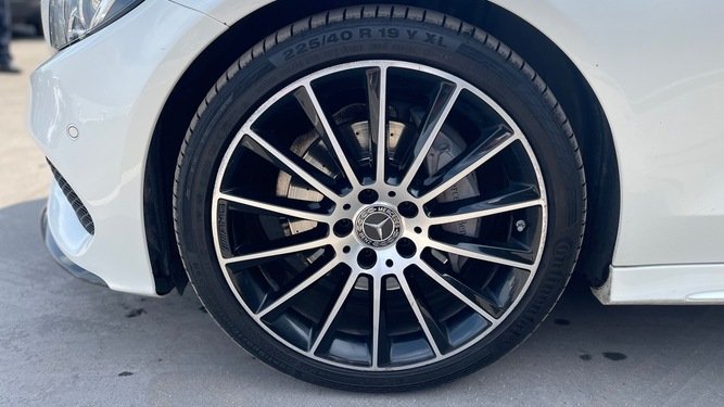 C 200 4MATIC