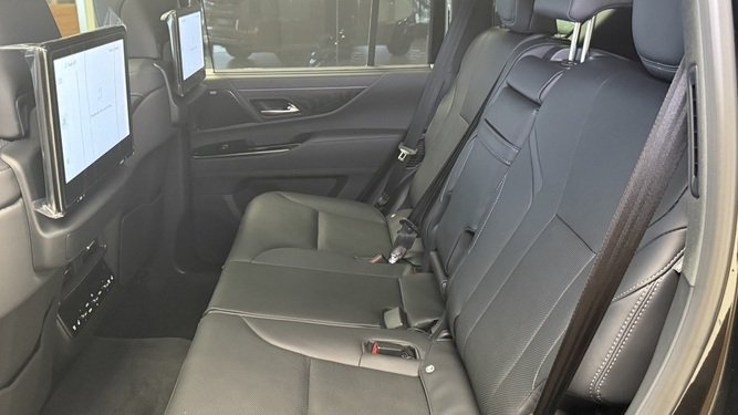 Lexus LX, IV