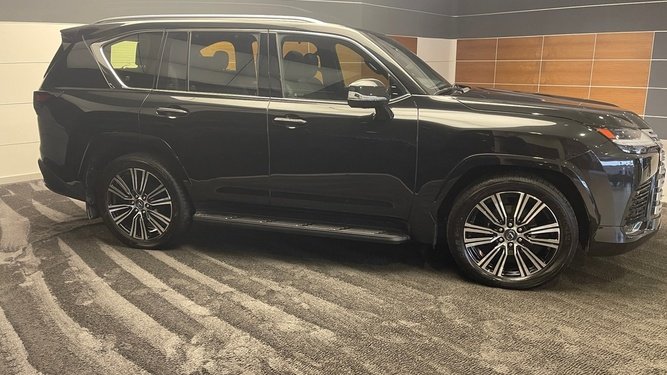 Lexus LX, IV