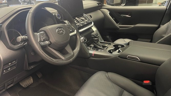 Toyota Land Cruiser, 300 Series