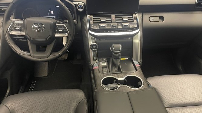 Toyota Land Cruiser, 300 Series